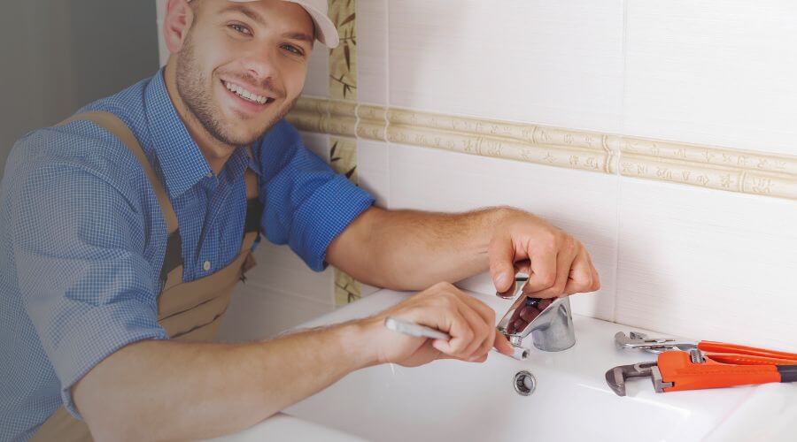 Professional clogged drains services in Andrews, IN